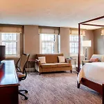 Sheraton Commander Hotel