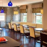 Sheraton Commander Hotel