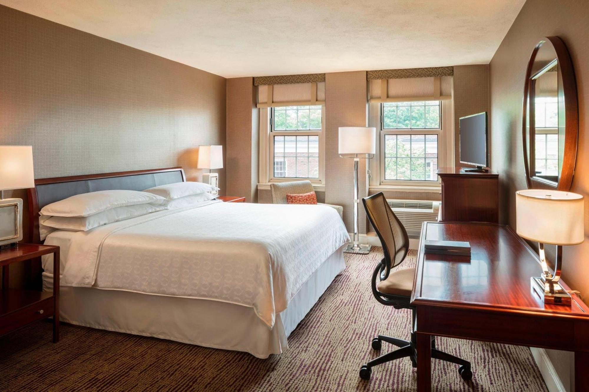 Hotel Sheraton Commander 4*